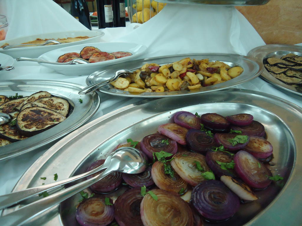 Hotel Ristorante Mommo Polistena Bagian luar foto