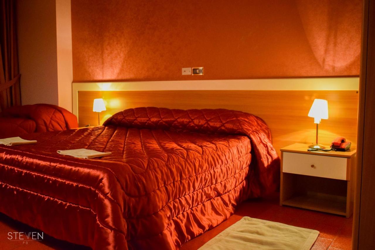 Hotel Ristorante Mommo Polistena Bagian luar foto